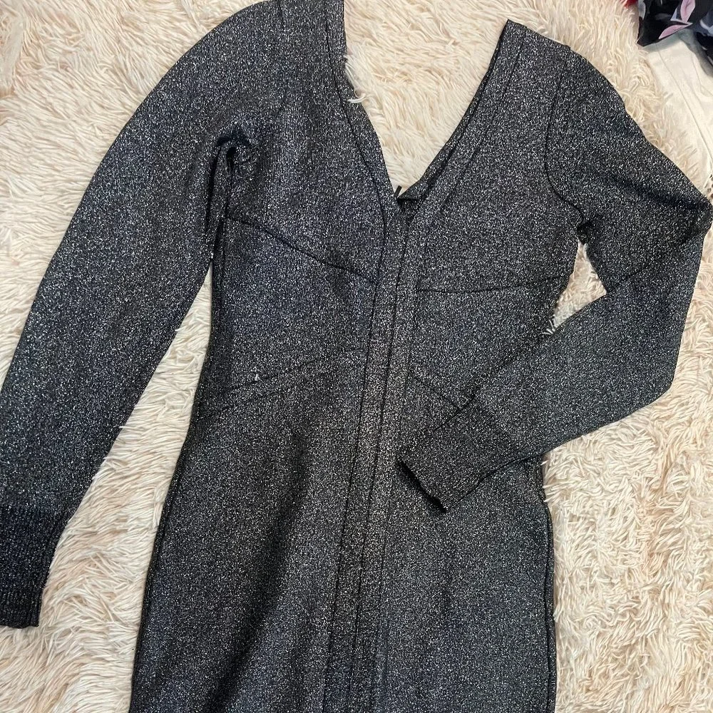 LONG SLEEVE DRESS - Picture 1 of 2